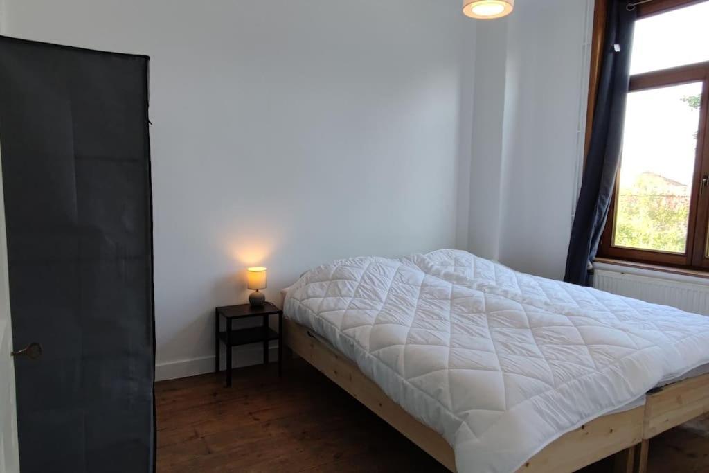 Maison Ronchin/Lille - Proche Toutes Commodites Exteriér fotografie